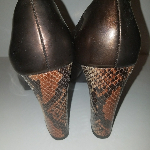 Bandolino women's size 9 heel - Picture 4 of 6